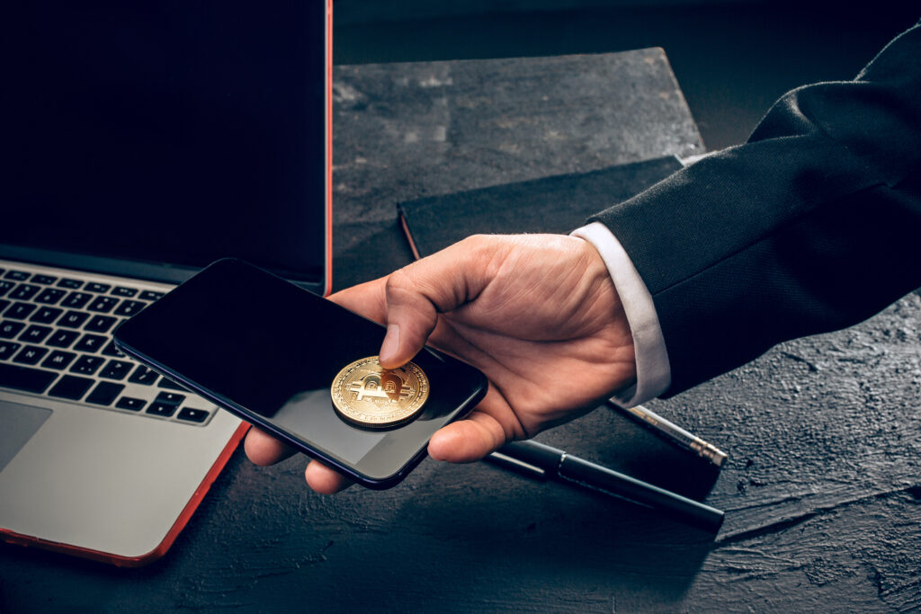 Carteira digital pode ser celular, computador ou uma cold wallet
